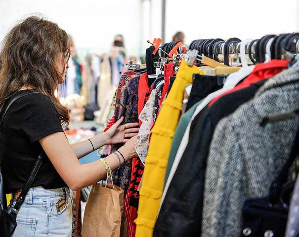 Mercat Tot a 2 € Novembre